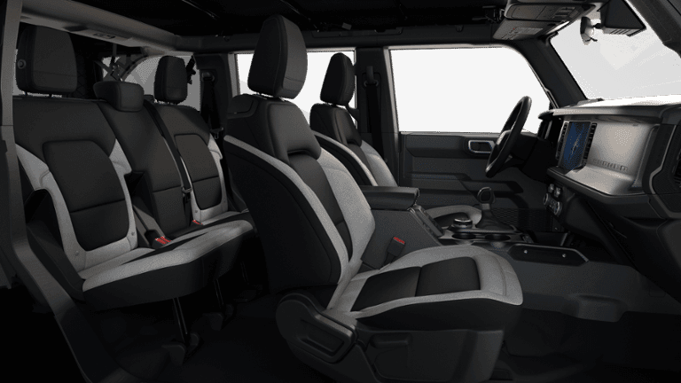 2025 Ford Bronco - Image 30