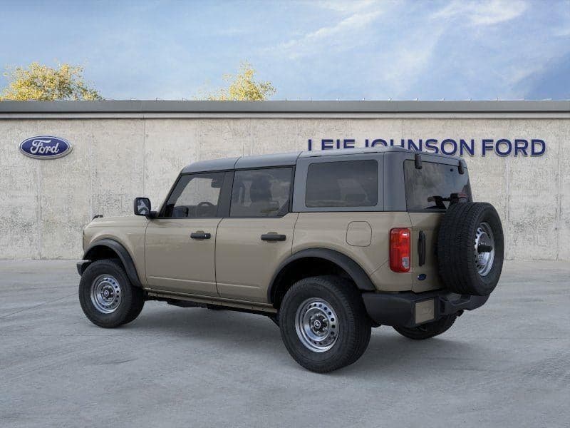 2025 Ford Bronco - Image 4