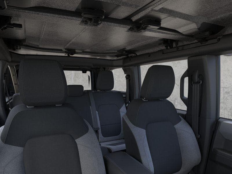 2025 Ford Bronco - Image 12