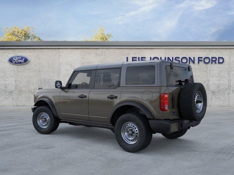 2025 Ford Bronco - Image 4