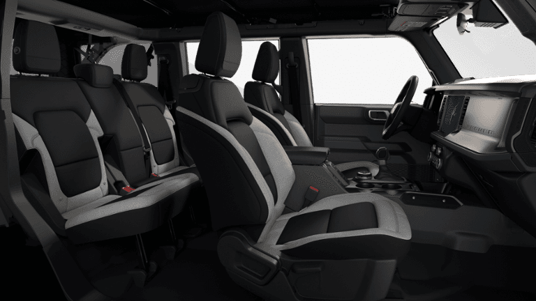 2025 Ford Bronco - Image 30