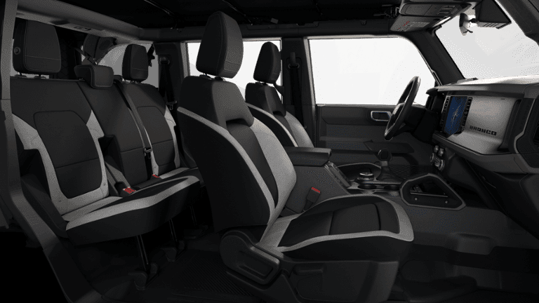 2025 Ford Bronco - Image 30