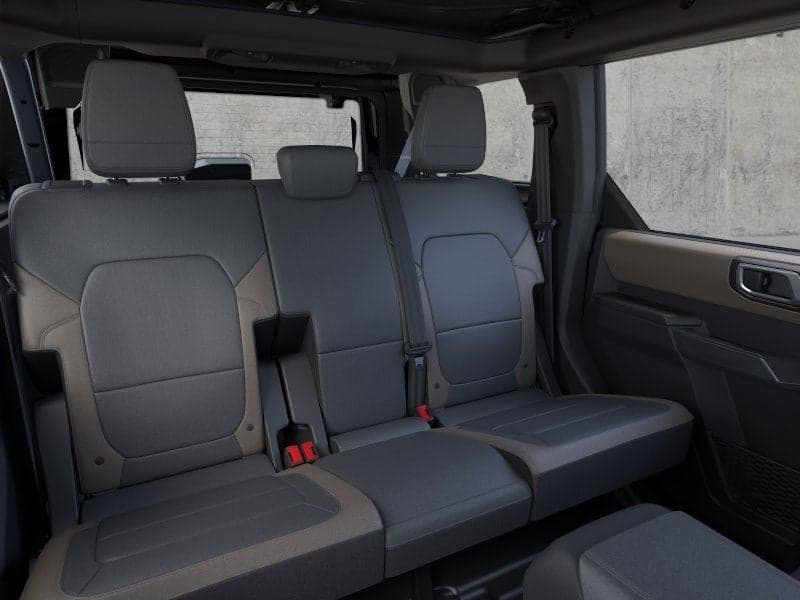 2025 Ford Bronco - Image 11