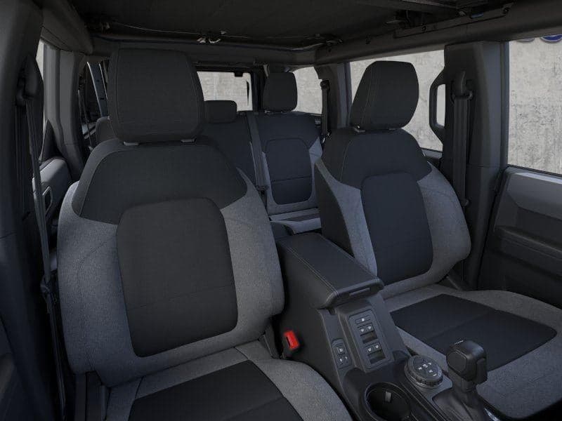 2025 Ford Bronco - Image 10