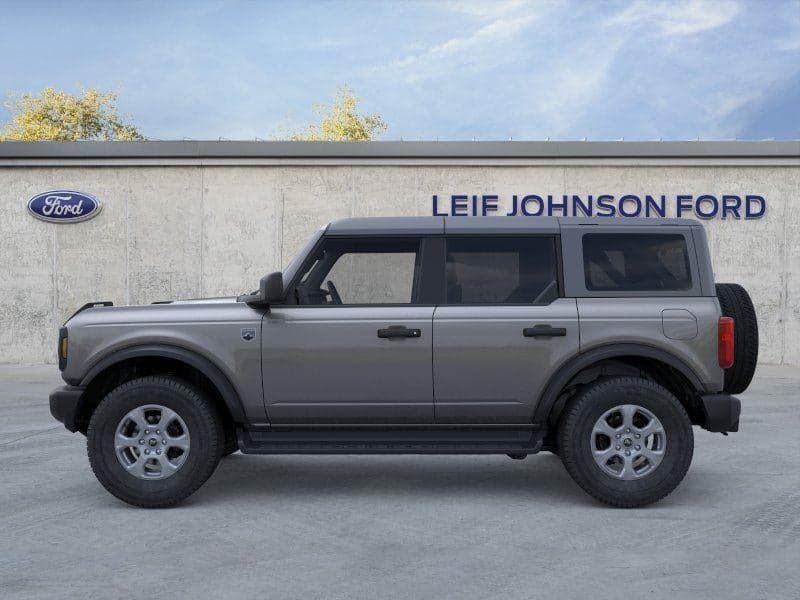 2026 Ford Bronco - Image 3