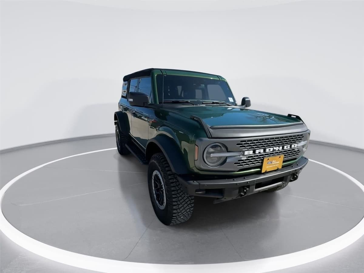 2023 Ford Bronco - Image 3