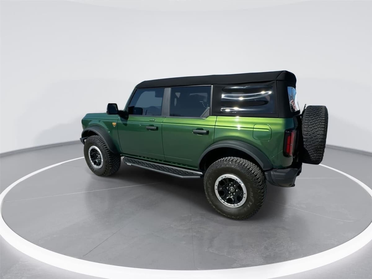 2023 Ford Bronco - Image 6
