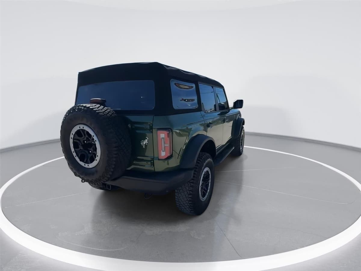 2023 Ford Bronco - Image 8