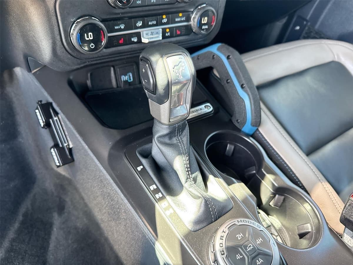 2023 Ford Bronco - Image 22