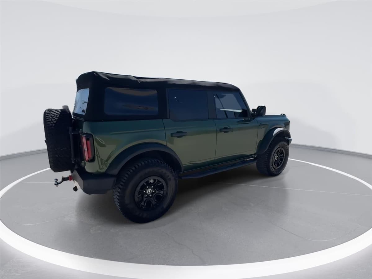 2023 Ford Bronco - Image 3