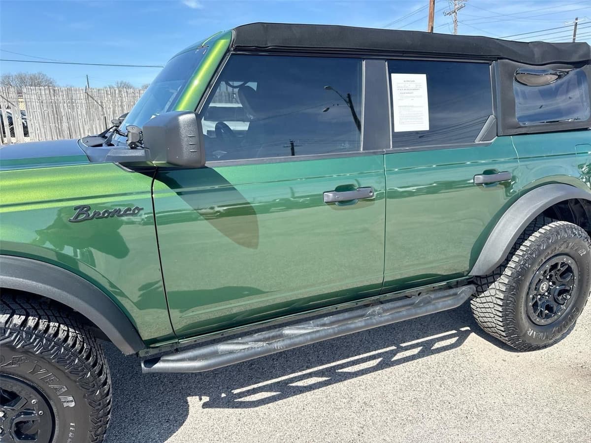 2023 Ford Bronco - Image 31