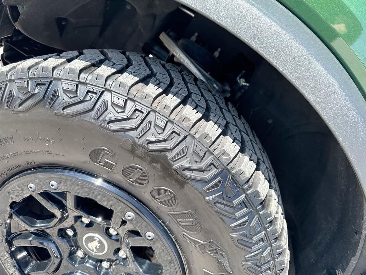 2023 Ford Bronco - Image 35