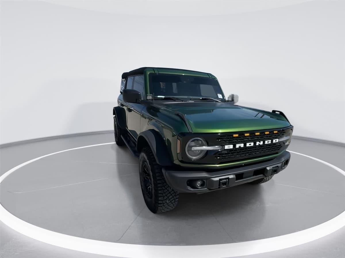2023 Ford Bronco - Image 5