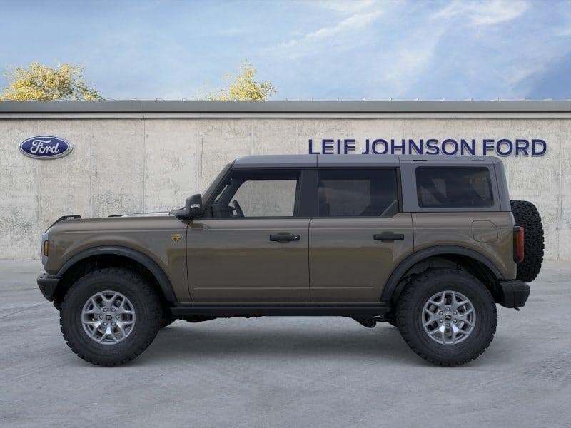 2025 Ford Bronco - Image 3