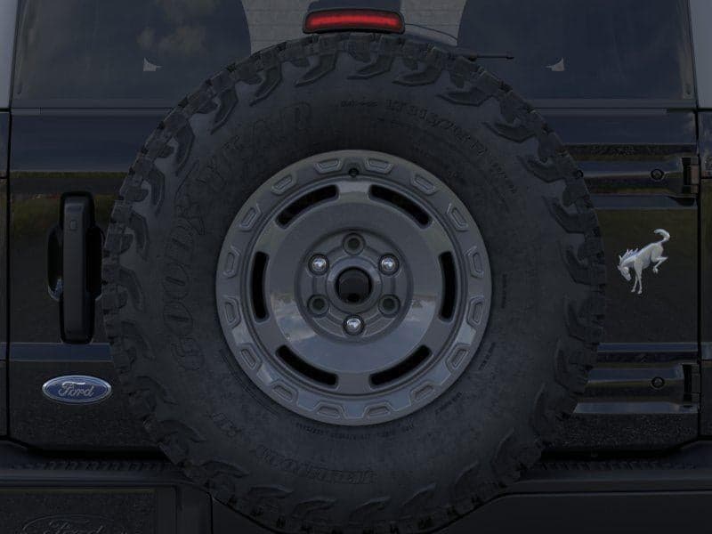 2025 Ford Bronco - Image 24