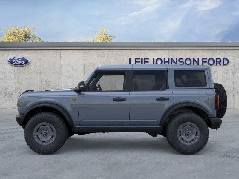 2025 Ford Bronco - Image 3
