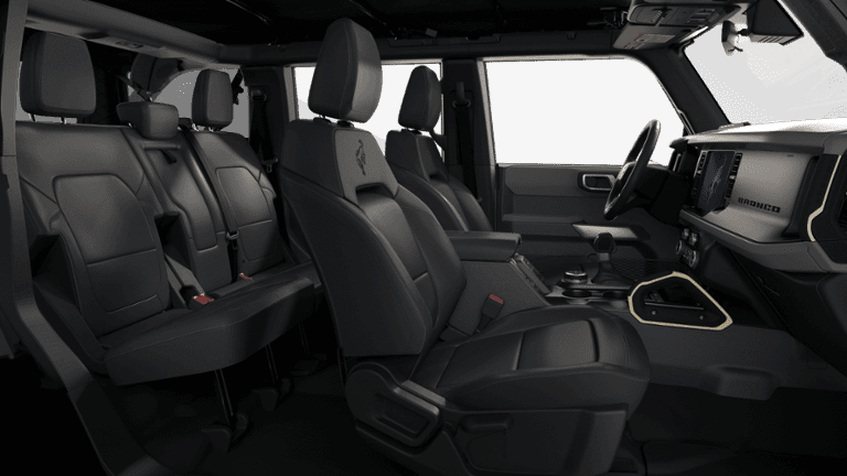 2025 Ford Bronco - Image 30