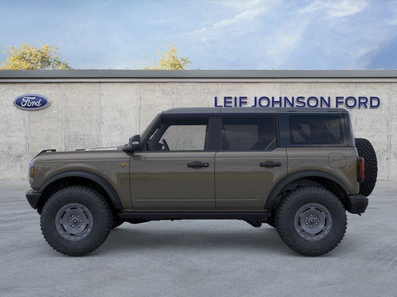 2025 Ford Bronco - Image 3