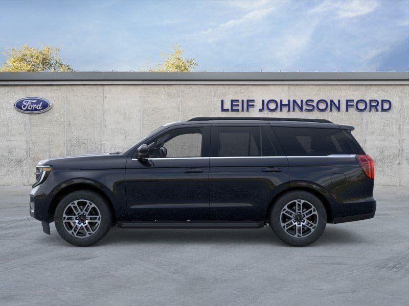 2026 Ford Expedition - Image 3