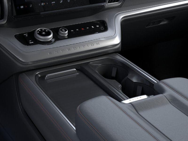 2025 Ford Expedition - Image 15