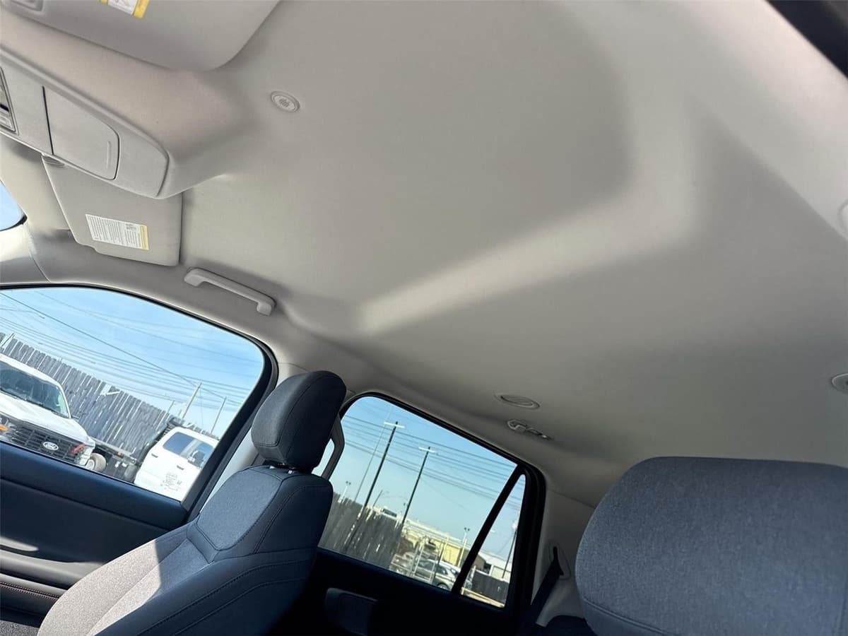 2025 Ford Expedition - Image 16