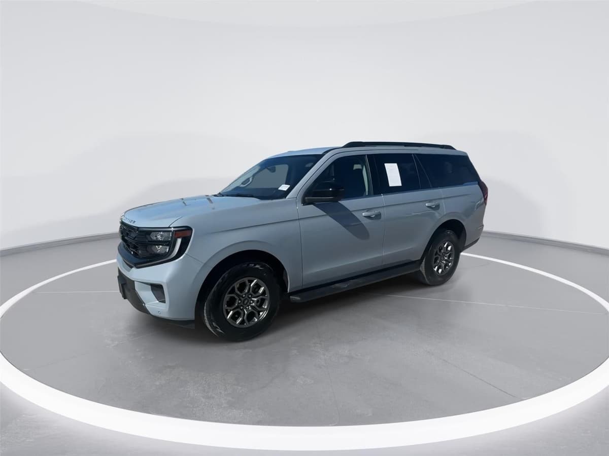 2025 Ford Expedition - Image 4