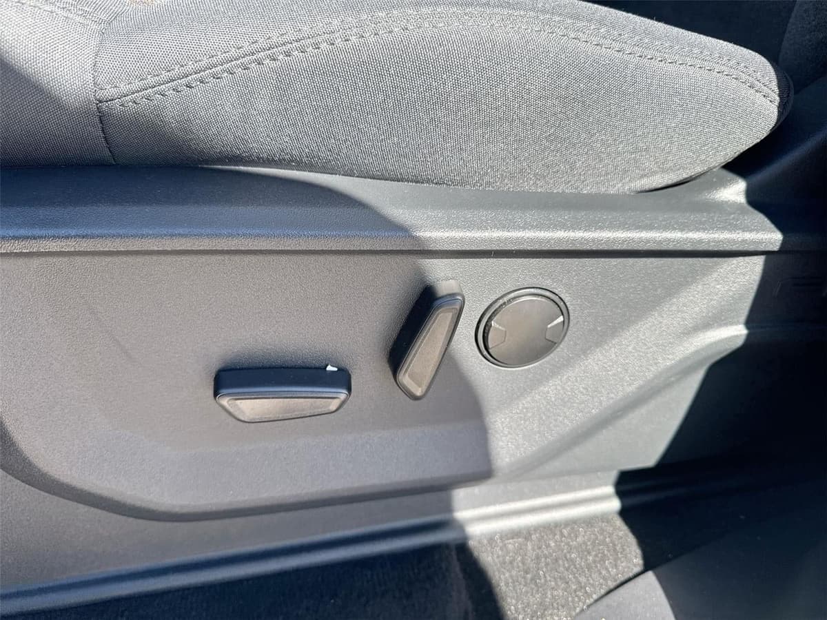 2025 Ford Expedition - Image 14