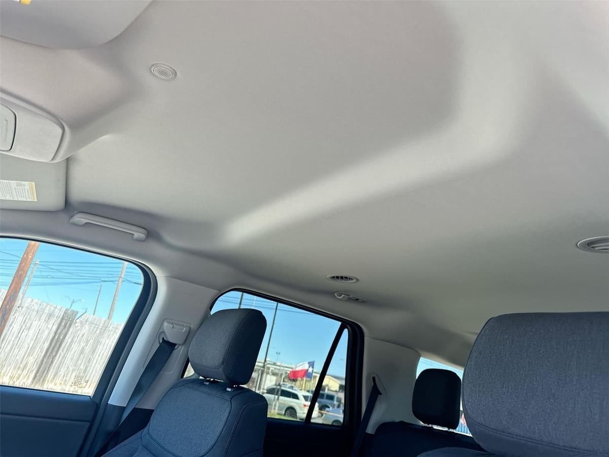 2025 Ford Expedition - Image 16