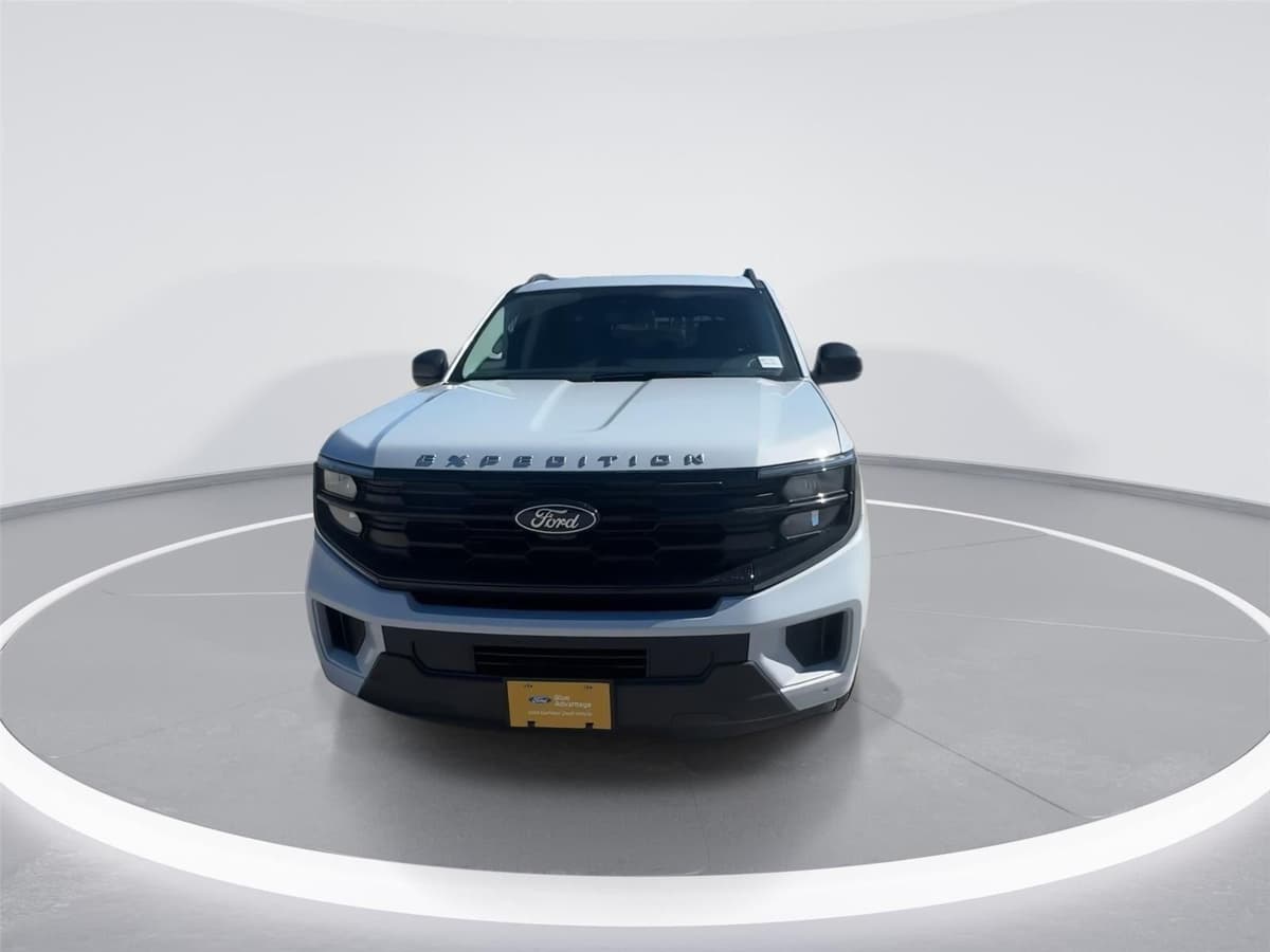 2025 Ford Expedition - Image 3