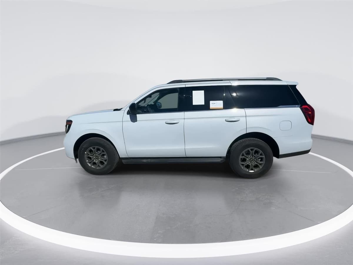 2025 Ford Expedition - Image 5