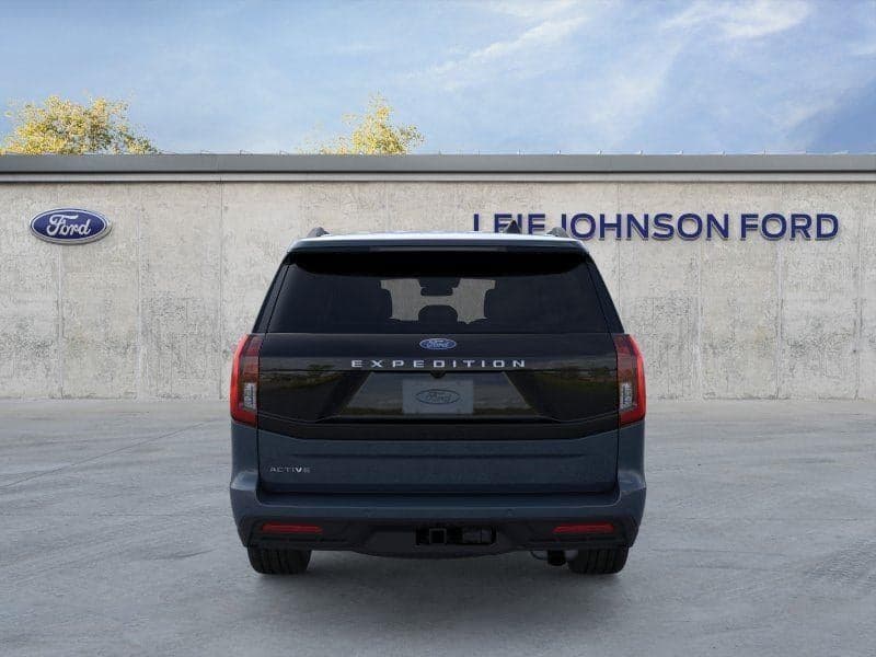 2026 Ford Expedition - Image 5