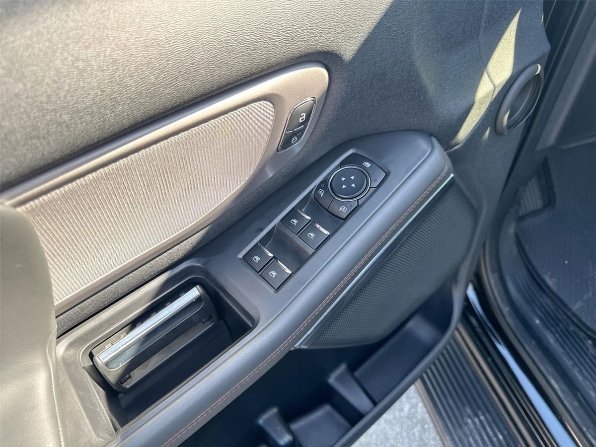 2025 Ford Expedition - Image 15