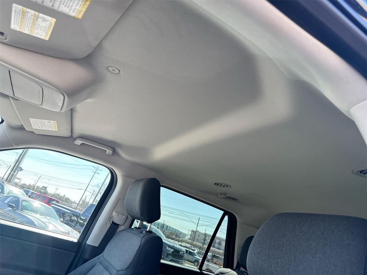 2025 Ford Expedition - Image 16