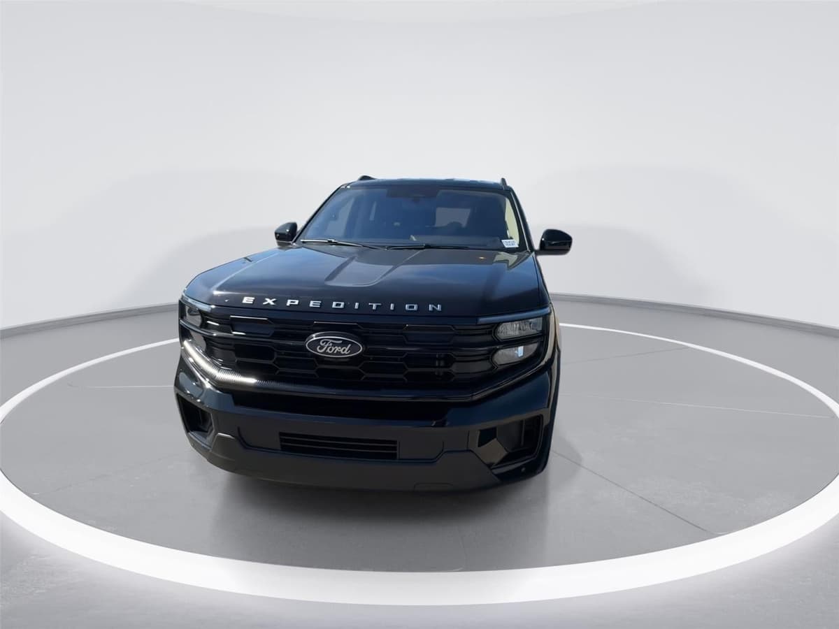 2025 Ford Expedition - Image 3