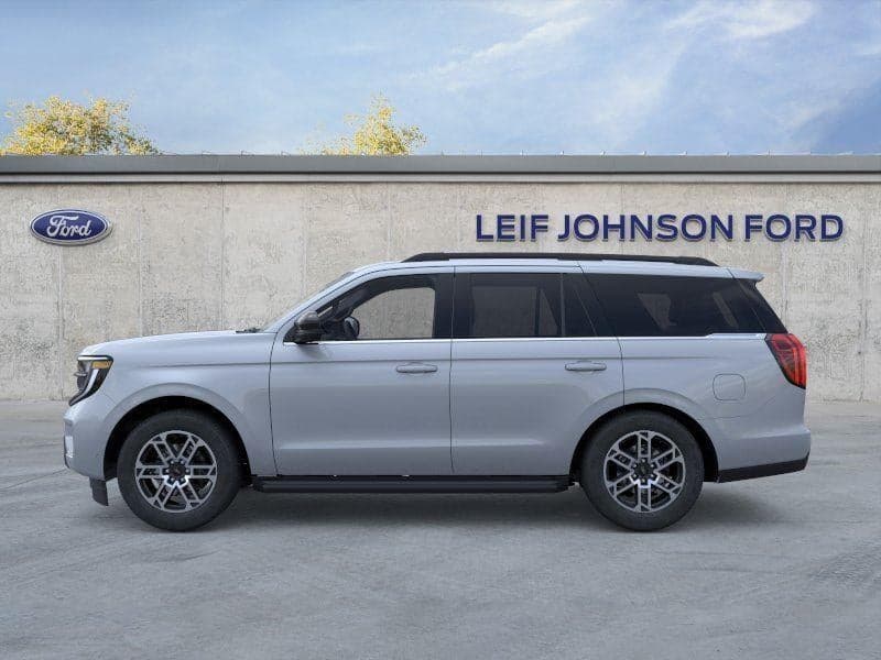 2026 Ford Expedition - Image 3