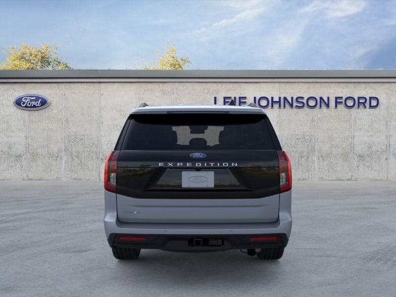 2026 Ford Expedition - Image 5