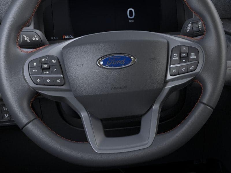 2025 Ford Explorer - Image 12