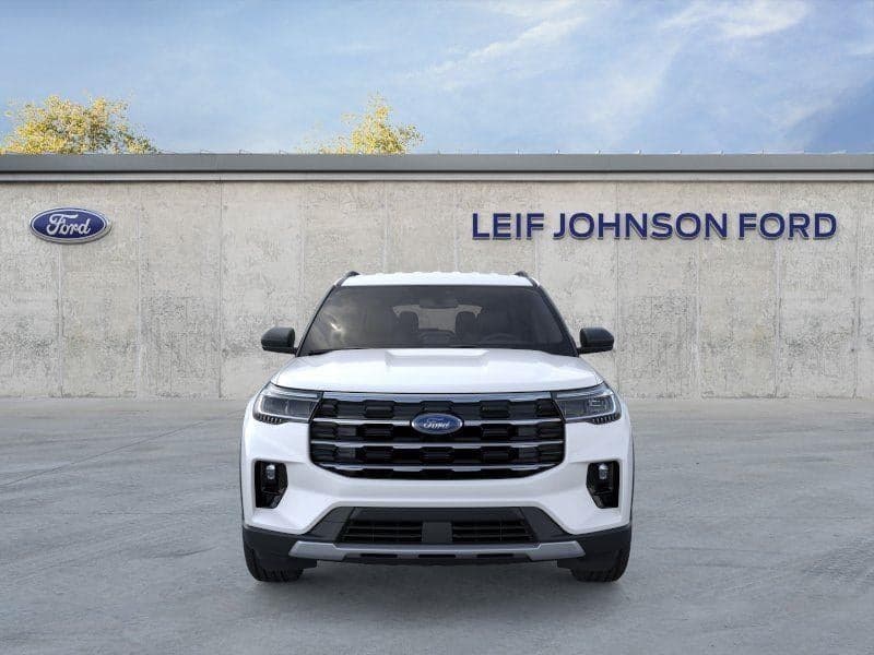 2026 Ford Explorer - Image 6