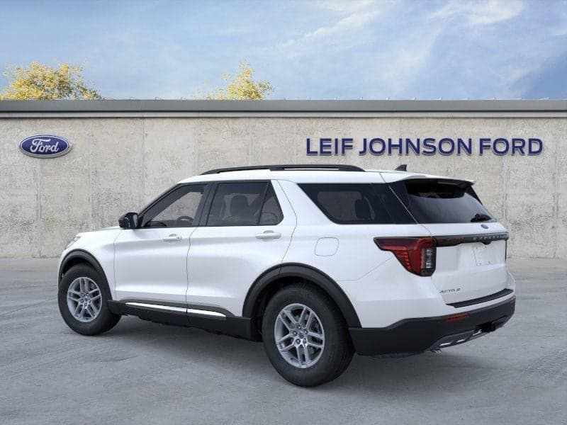 2025 Ford Explorer - Image 4