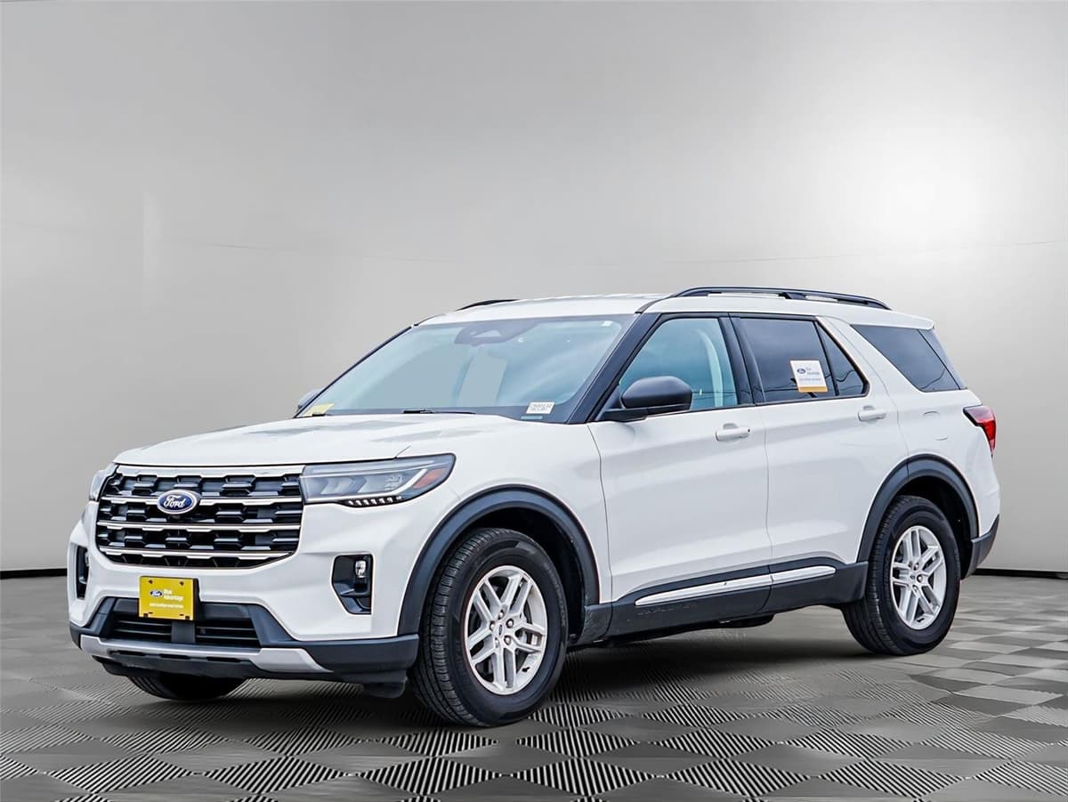 2025 Ford Explorer - Image 9