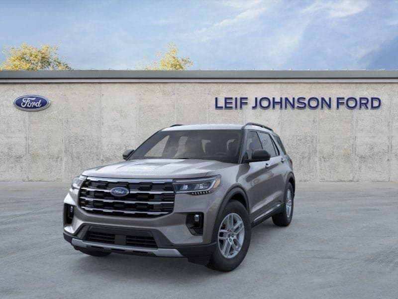 2025 Ford Explorer - Image 2