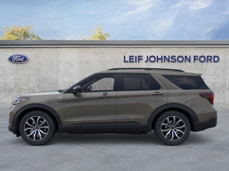 2026 Ford Explorer - Image 3