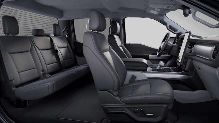 2025 Ford F-150 Lightning - Image 27