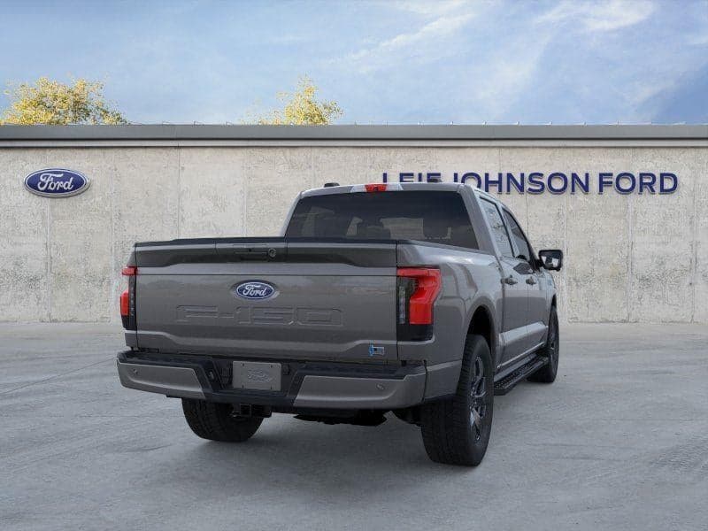 2025 Ford F-150 Lightning - Image 8