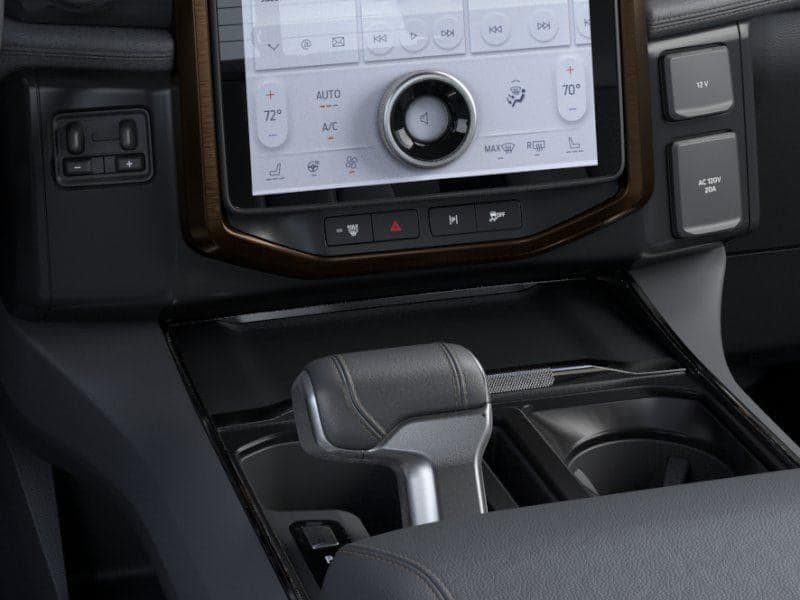 2025 Ford F-150 Lightning - Image 15