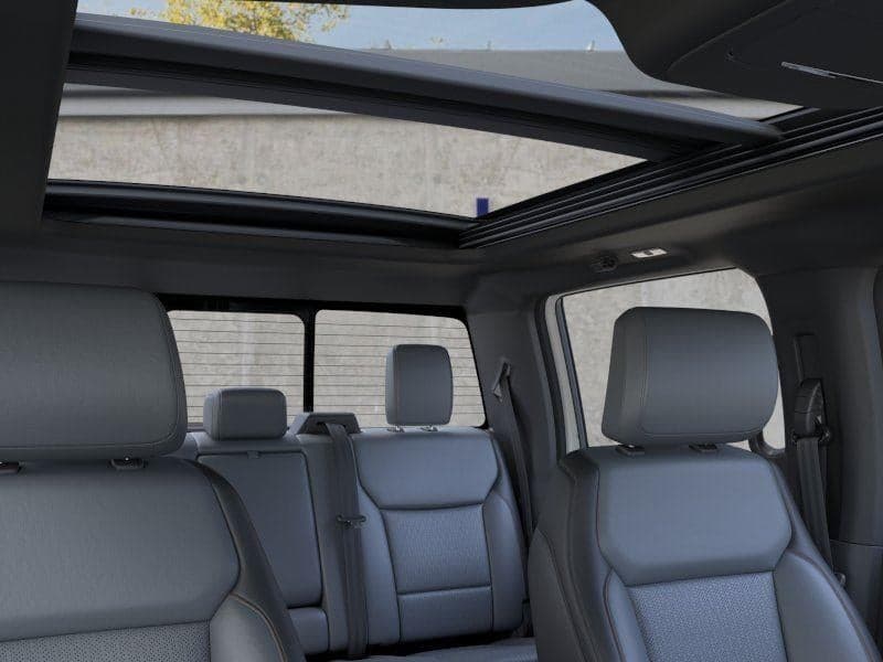 2025 Ford F-150 Lightning - Image 22