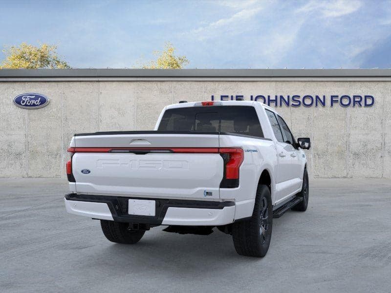 2025 Ford F-150 Lightning - Image 8