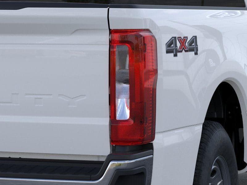 2026 Ford Super Duty F-250 - Image 21