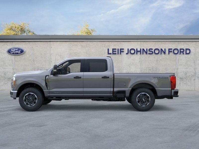 2026 Ford Super Duty F-250 - Image 3