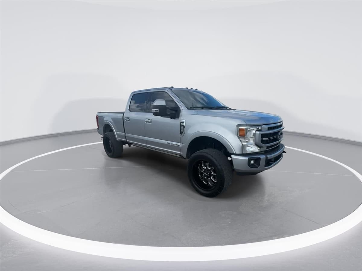 2022 Ford Super Duty F-250 - Image 2